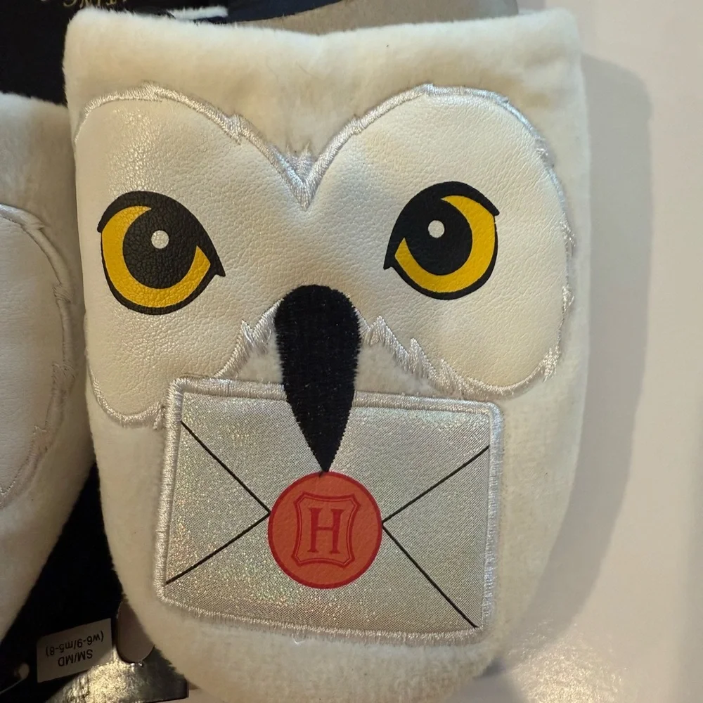 NWT Harry Potter Hedwig Plush Slippers Unisex Slip On Women 6-9 Men  5-8 - Picture 5 of 6